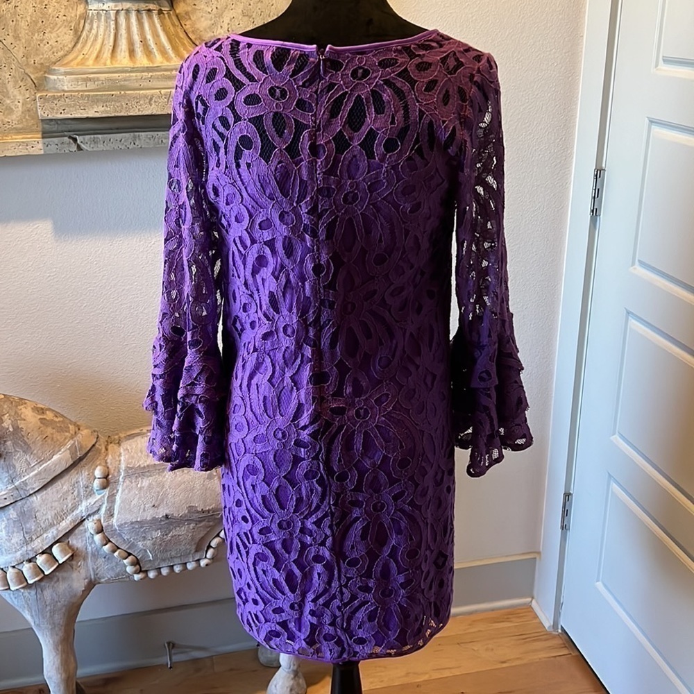 Tiana B. Light purple lace shift dress Sz 8 bell sleeves - Picture 4 of 6